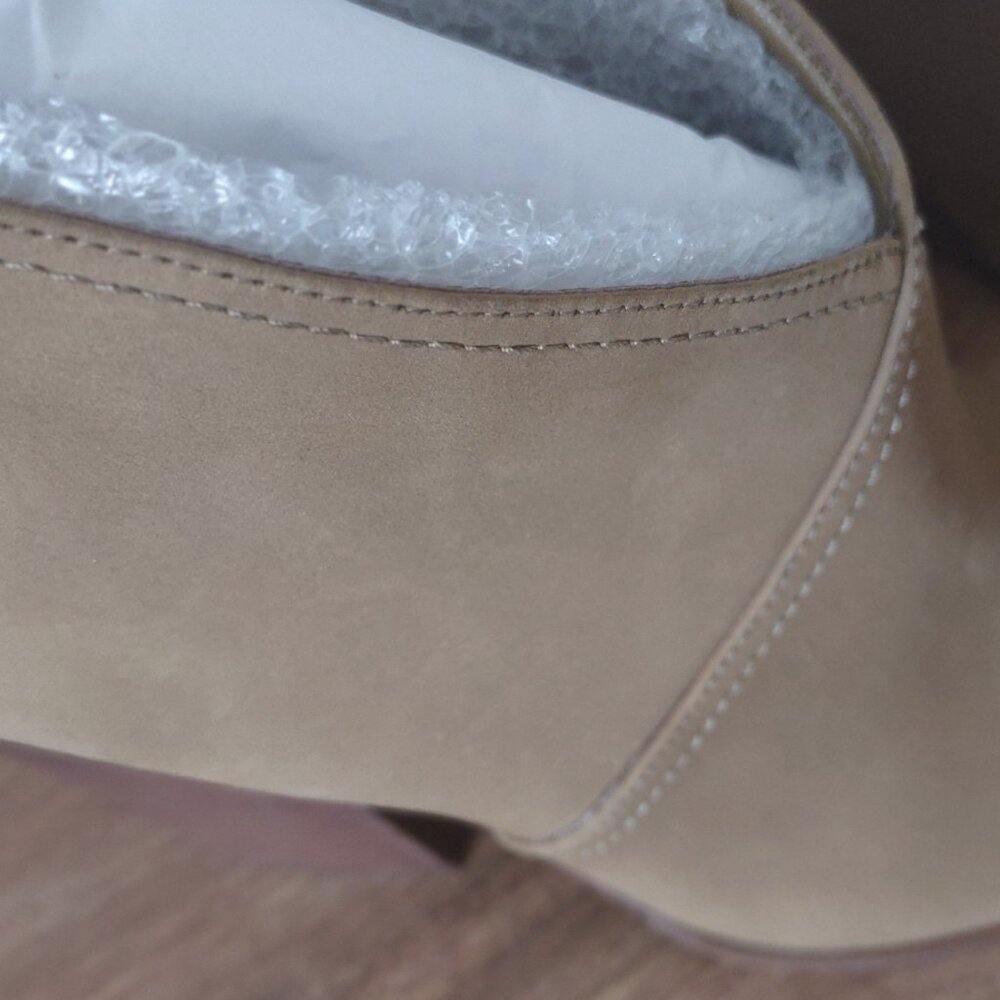 Vince Camuto Tan Ankle Booties - Picture 7 of 9